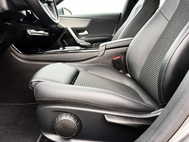 Mercedes-BenzCLA Shooting Brake 220 d 140 kW (190 CV) Vehículo usado en Barcelona - 6