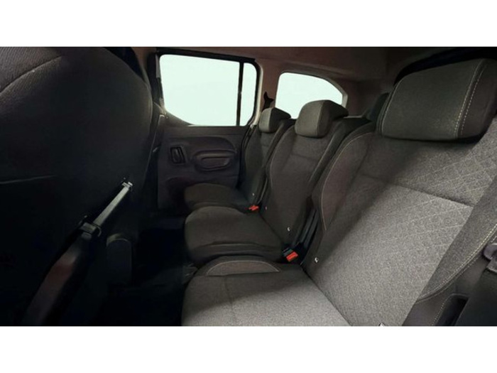 OpelCombo Combi 1.5 Td S&S XL Auto 96 kW (130 CV) Vehículo usado en Barcelona - 9 OpelCombo Combi 1.5 Td S&S XL Auto 96 kW (130 CV) Vehículo usado en Barcelona - 9