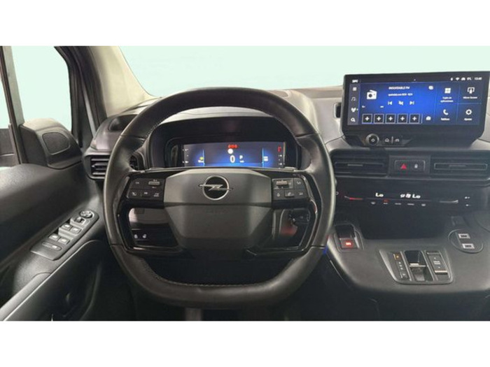 OpelCombo Combi 1.5 Td S&S XL Auto 96 kW (130 CV) Vehículo usado en Barcelona - 14 OpelCombo Combi 1.5 Td S&S XL Auto 96 kW (130 CV) Vehículo usado en Barcelona - 14