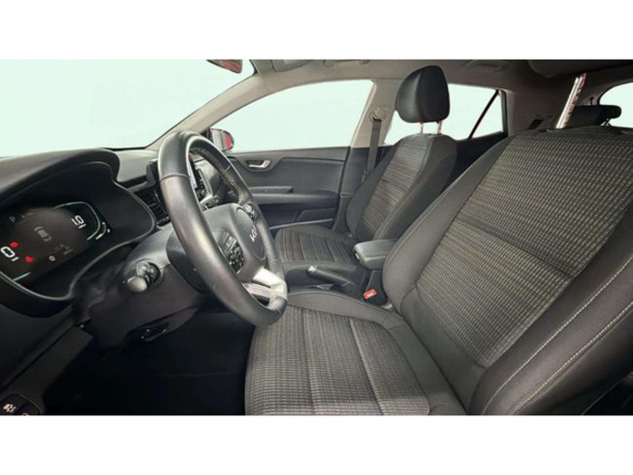 KiaStonic 1.0 T-GDi MHEV Drive DCT 74 kW (101 CV) Vehículo usado en Barcelona - 9 KiaStonic 1.0 T-GDi MHEV Drive DCT 74 kW (101 CV) Vehículo usado en Barcelona - 9