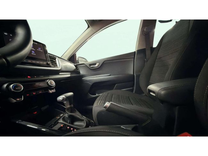 KiaStonic 1.0 T-GDi MHEV Drive DCT 74 kW (101 CV) Vehículo usado en Barcelona - 11 KiaStonic 1.0 T-GDi MHEV Drive DCT 74 kW (101 CV) Vehículo usado en Barcelona - 11