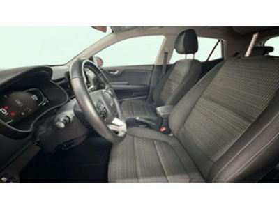 Kia Stonic 1.0 T-GDi MHEV Drive DCT 74 kW (101 CV) Kia Stonic 1.0 T-GDi MHEV Drive DCT 74 kW (101 CV)