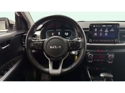 Kia Stonic 1.0 T-GDi MHEV Drive DCT 74 kW (101 CV) Kia Stonic 1.0 T-GDi MHEV Drive DCT 74 kW (101 CV)