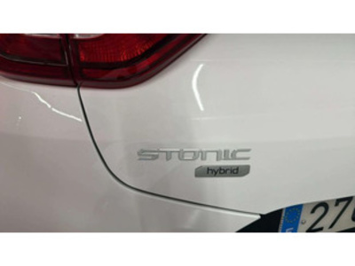 Kia Stonic 1.0 T-GDi MHEV Drive DCT 74 kW (101 CV) Kia Stonic 1.0 T-GDi MHEV Drive DCT 74 kW (101 CV)