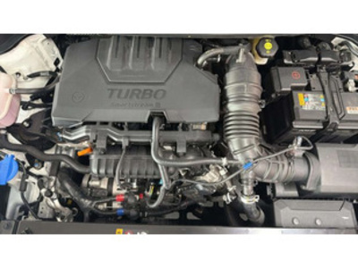 Kia Stonic 1.0 T-GDi MHEV Drive DCT 74 kW (101 CV) Kia Stonic 1.0 T-GDi MHEV Drive DCT 74 kW (101 CV)