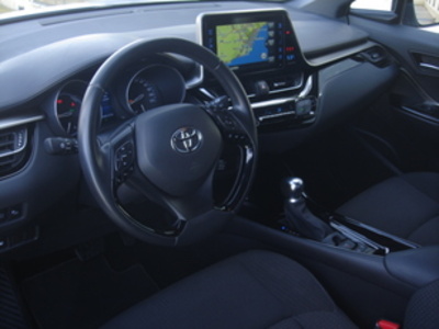 Toyota C-HR 1.8 125H Advance 90 kW (122 CV) Toyota C-HR 1.8 125H Advance 90 kW (122 CV)