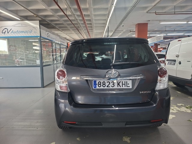 ToyotaVerso 130 Advance 97 kW (132 CV) Vehículo usado en Barcelona - 4