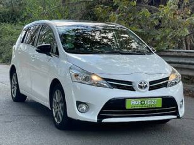 Toyota Verso 130 Advance 97 kW (132 CV) Toyota Verso 130 Advance 97 kW (132 CV)