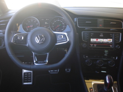 Volkswagen Golf GTI Clubsport 2.0 TSI BMT 195 kW (265 CV) DSG Volkswagen Golf GTI Clubsport 2.0 TSI BMT 195 kW (265 CV) DSG