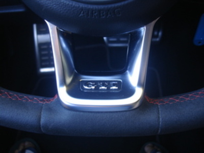 Volkswagen Golf GTI Clubsport 2.0 TSI BMT 195 kW (265 CV) DSG Volkswagen Golf GTI Clubsport 2.0 TSI BMT 195 kW (265 CV) DSG