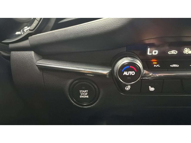 MazdaMazda 3 2.5L E-SKY G MHEV Prime-line 103 kW (140 CV) Vehículo usado en Barcelona - 21
