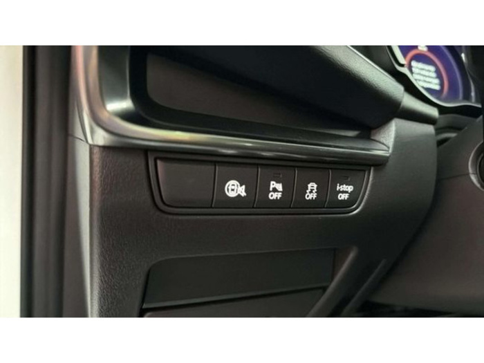 MazdaMazda 3 2.5L E-SKY G MHEV Prime-line 103 kW (140 CV) Vehículo usado en Barcelona - 26 MazdaMazda 3 2.5L E-SKY G MHEV Prime-line 103 kW (140 CV) Vehículo usado en Barcelona - 26
