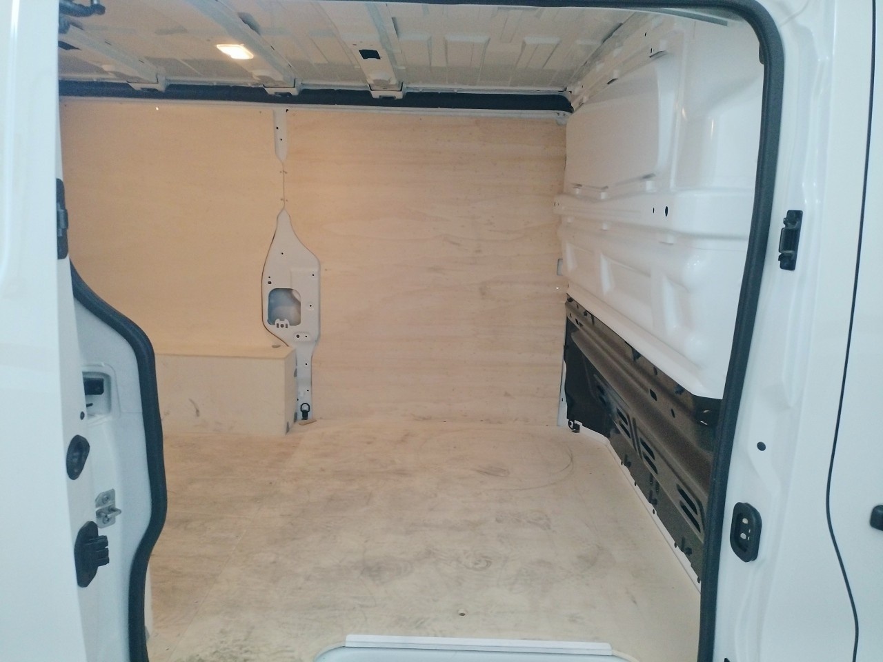 Renault Trafic Furgon E-Tech L2 H1 52kW 90 kW (122 CV) - foto 9 de Renault Trafic Furgon