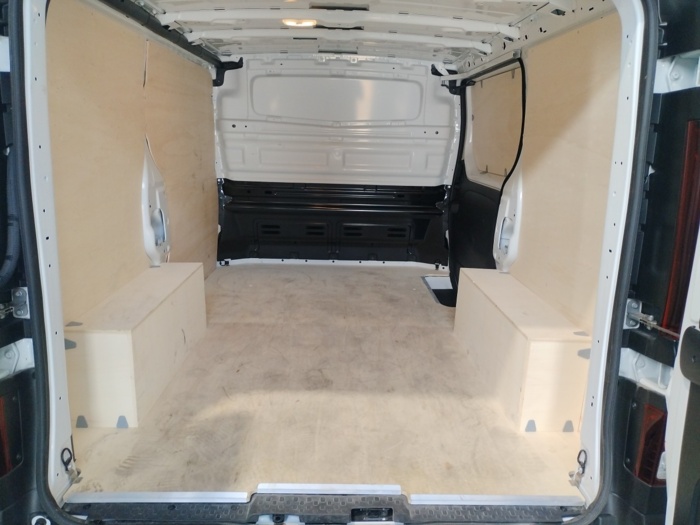 Renault Trafic Furgon E-Tech L2 H1 52kW 90 kW (122 CV) - foto 12 de Renault Trafic Furgon Renault Trafic Furgon E-Tech L2 H1 52kW 90 kW (122 CV) - foto 12 de Renault Trafic Furgon