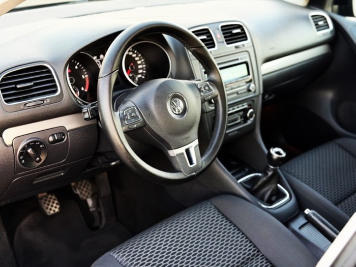 VolkswagenGolf 1.6 TDI BMT 77 kW (105 CV) Vehículo usado en Barcelona - 2 VolkswagenGolf 1.6 TDI BMT 77 kW (105 CV) Vehículo usado en Barcelona - 2