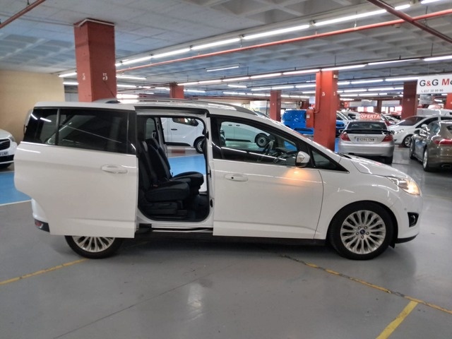 FordGrand C-Max 1.6 EcoBoost S&S Titanium 110 kW (150 CV) Vehículo usado en Barcelona - 3