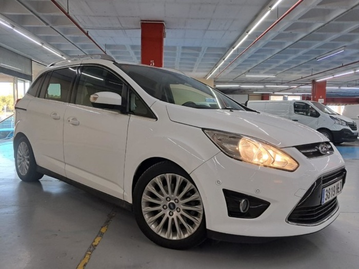 FordGrand C-Max 1.6 EcoBoost S&S Titanium 110 kW (150 CV) Vehículo usado en Barcelona - 5 FordGrand C-Max 1.6 EcoBoost S&S Titanium 110 kW (150 CV) Vehículo usado en Barcelona - 5