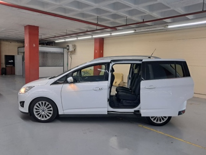 FordGrand C-Max 1.6 EcoBoost S&S Titanium 110 kW (150 CV) Vehículo usado en Barcelona - 11 FordGrand C-Max 1.6 EcoBoost S&S Titanium 110 kW (150 CV) Vehículo usado en Barcelona - 11