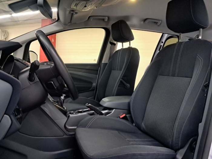 FordGrand C-Max 1.6 EcoBoost S&S Titanium 110 kW (150 CV) Vehículo usado en Barcelona - 14 FordGrand C-Max 1.6 EcoBoost S&S Titanium 110 kW (150 CV) Vehículo usado en Barcelona - 14