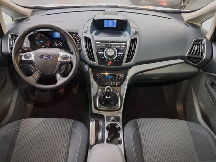 FordGrand C-Max 1.6 EcoBoost S&S Titanium 110 kW (150 CV) Vehículo usado en Barcelona - 17 FordGrand C-Max 1.6 EcoBoost S&S Titanium 110 kW (150 CV) Vehículo usado en Barcelona - 17