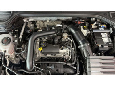 Volkswagen Golf Life 1.0 TSI 81 kW (110 CV) Volkswagen Golf Life 1.0 TSI 81 kW (110 CV)