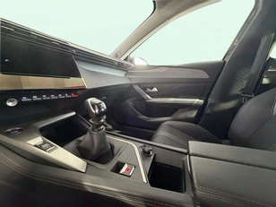 Peugeot 308 PureTech 130 S&S Allure 96 kW (130 CV)