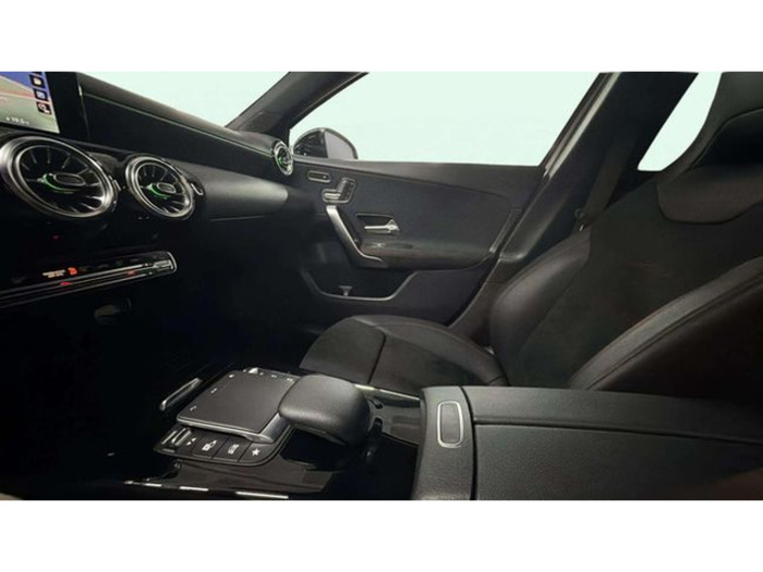 Mercedes-BenzClase A 200 d 110 kW (150 CV) Vehículo usado en Barcelona - 15 Mercedes-BenzClase A 200 d 110 kW (150 CV) Vehículo usado en Barcelona - 15