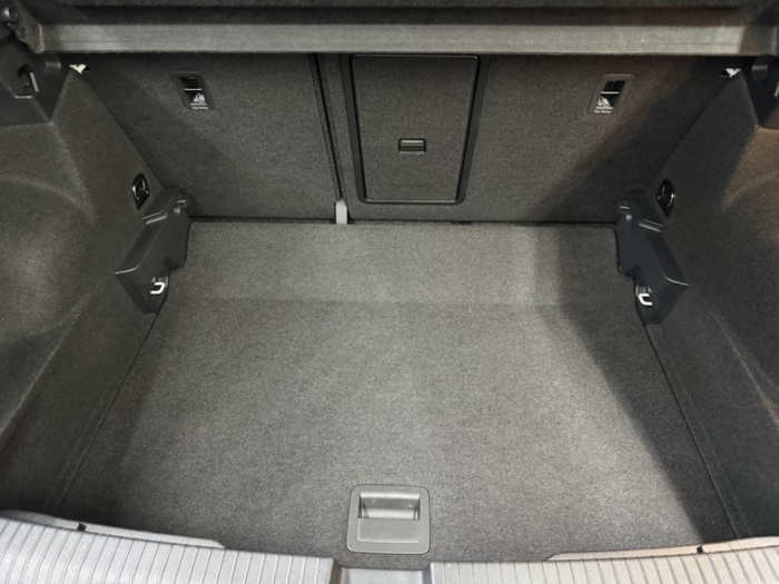 VolkswagenT-Roc Advance R-Line 1.5 TSI 110 kW (150 CV) DSG Vehículo usado en Barcelona - 20 VolkswagenT-Roc Advance R-Line 1.5 TSI 110 kW (150 CV) DSG Vehículo usado en Barcelona - 20