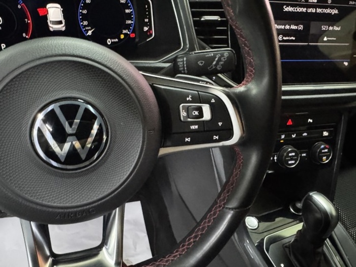 VolkswagenT-Roc Advance R-Line 1.5 TSI 110 kW (150 CV) DSG Vehículo usado en Barcelona - 33 VolkswagenT-Roc Advance R-Line 1.5 TSI 110 kW (150 CV) DSG Vehículo usado en Barcelona - 33