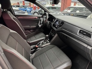 Volkswagen T-Roc Advance R-Line 1.5 TSI 110 kW (150 CV) DSG
