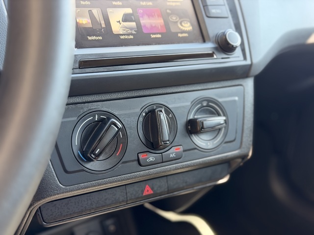 SEATIbiza 1.4 TDI Style Connect 66 kW (90 CV) Vehículo usado en Barcelona - 19