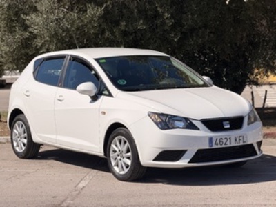 SEAT Ibiza 1.4 TDI Style Connect 66 kW (90 CV) SEAT Ibiza 1.4 TDI Style Connect 66 kW (90 CV)