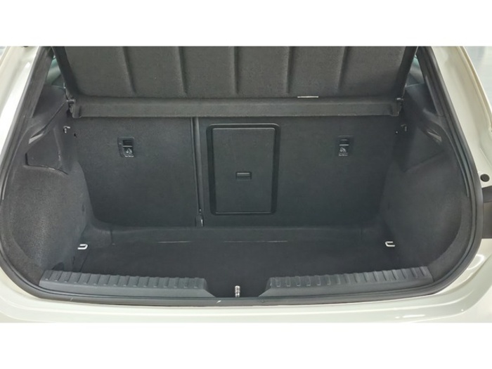 SEATLeón 2.0 TDI S&S FR 110 kW (150 CV) Vehículo usado en Barcelona - 9 SEATLeón 2.0 TDI S&S FR 110 kW (150 CV) Vehículo usado en Barcelona - 9