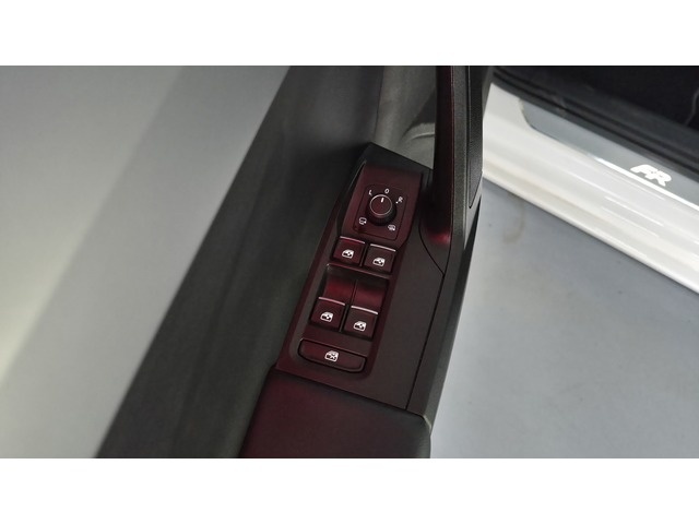 SEATLeón 2.0 TDI S&S FR 110 kW (150 CV) Vehículo usado en Barcelona - 38