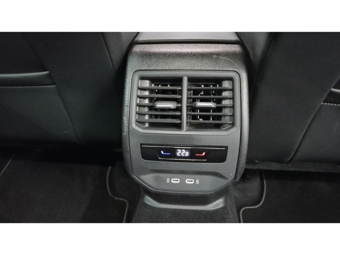 SEATLeón 2.0 TDI S&S FR 110 kW (150 CV) Vehículo usado en Barcelona - 48 SEATLeón 2.0 TDI S&S FR 110 kW (150 CV) Vehículo usado en Barcelona - 48