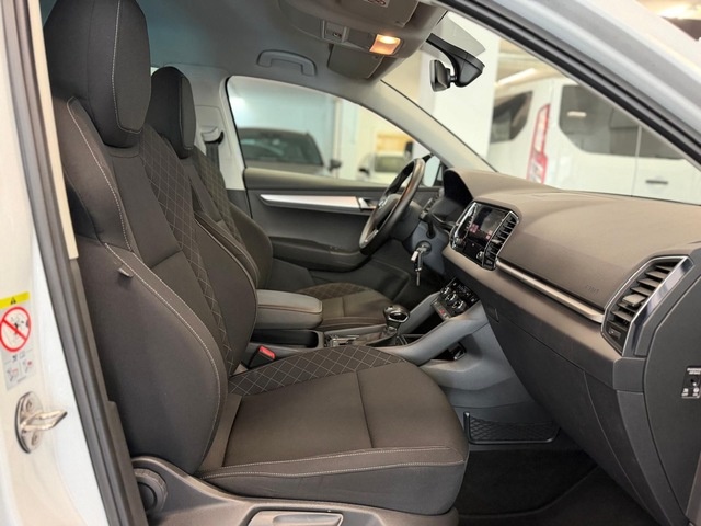 SkodaKaroq 1.6 TDI Ambition DSG 85 kW (115 CV) KM0 en Barcelona - 13