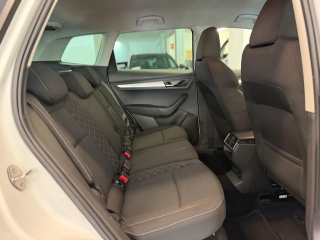 SkodaKaroq 1.6 TDI Ambition DSG 85 kW (115 CV) KM0 en Barcelona - 27