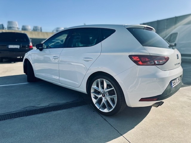 SEATLeón 1.4 TSI S&S FR 92 kW (125 CV) KM0 en Barcelona - 3
