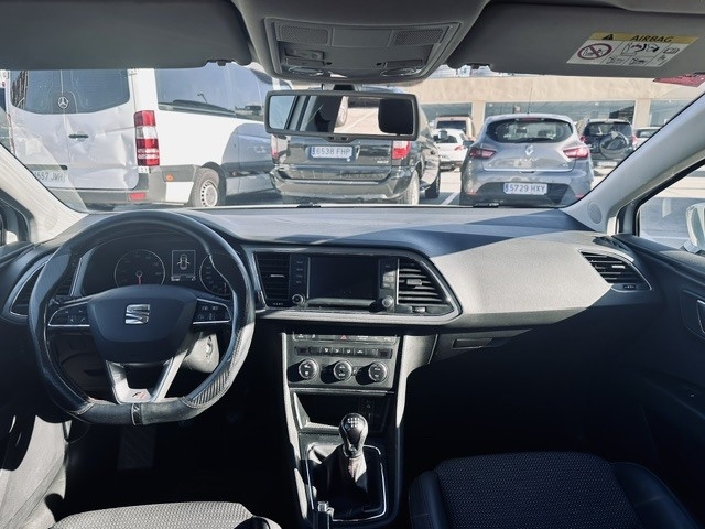SEATLeón 1.4 TSI S&S FR 92 kW (125 CV) KM0 en Barcelona - 11