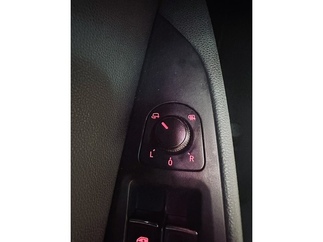 SEATLeón 1.4 TSI S&S FR 92 kW (125 CV) KM0 en Barcelona - 19