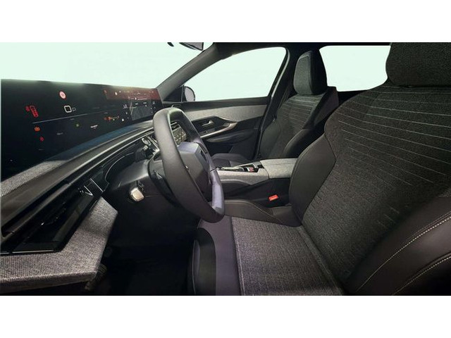 Peugeot5008 Hybrid 1.2 Allure eDCS6 107 kW (145 CV) KM0 en Barcelona - 9