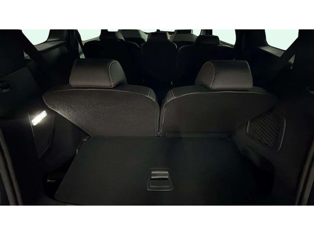 Peugeot5008 Hybrid 1.2 Allure eDCS6 107 kW (145 CV) KM0 en Barcelona - 21