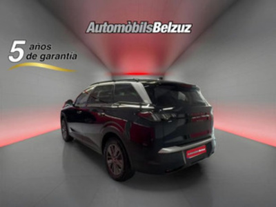 Peugeot 5008 Hybrid 1.2 Allure eDCS6 107 kW (145 CV) Peugeot 5008 Hybrid 1.2 Allure eDCS6 107 kW (145 CV)