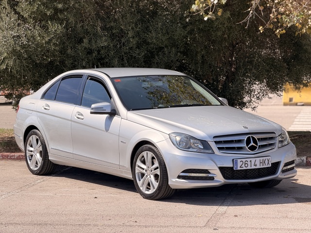 Mercedes-BenzClase C 200 CDI Blue Efficiency Avantgarde Edition 100 kW (136 CV) Vehículo usado en Barcelona - 9