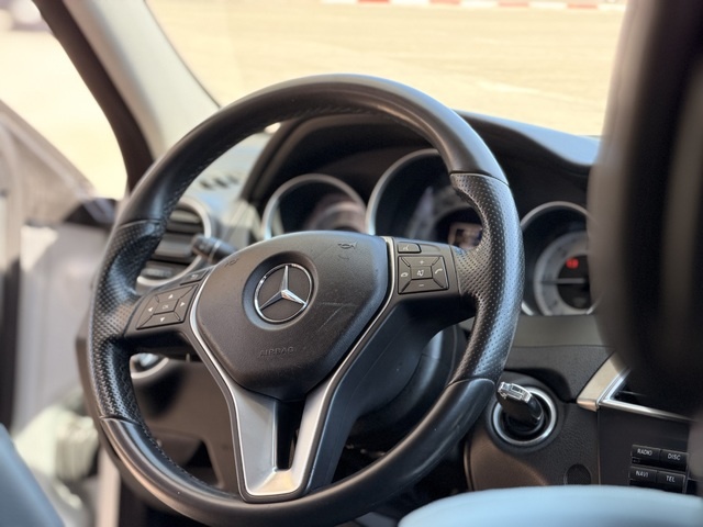 Mercedes-BenzClase C 200 CDI Blue Efficiency Avantgarde Edition 100 kW (136 CV) Vehículo usado en Barcelona - 12