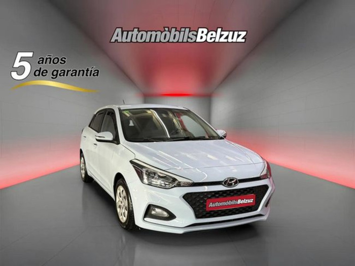 Hyundaii20 1.2 MPI Essence LE 55 kW (75 CV) Vehículo usado en Barcelona - 3 Hyundaii20 1.2 MPI Essence LE 55 kW (75 CV) Vehículo usado en Barcelona - 3
