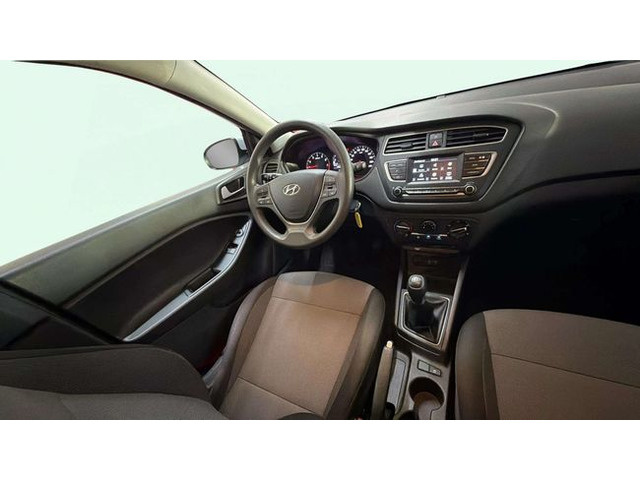 Hyundaii20 1.2 MPI Essence LE 55 kW (75 CV) Vehículo usado en Barcelona - 10
