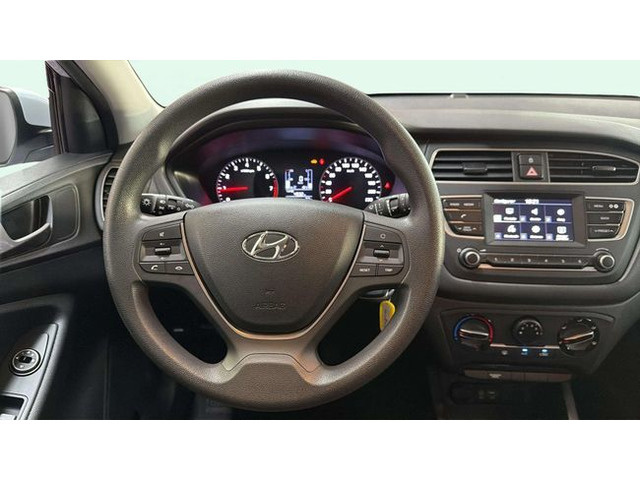 Hyundaii20 1.2 MPI Essence LE 55 kW (75 CV) Vehículo usado en Barcelona - 11