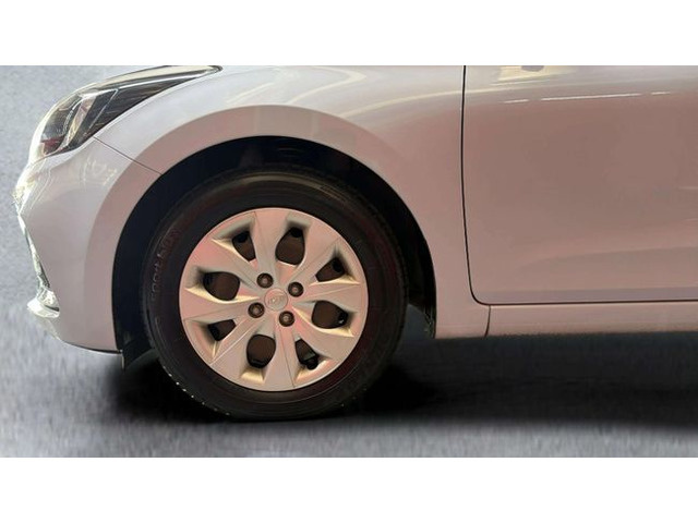 Hyundaii20 1.2 MPI Essence LE 55 kW (75 CV) Vehículo usado en Barcelona - 17