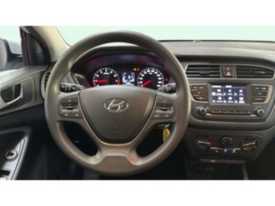 Hyundai i20 1.2 MPI Essence LE 55 kW (75 CV) Hyundai i20 1.2 MPI Essence LE 55 kW (75 CV)